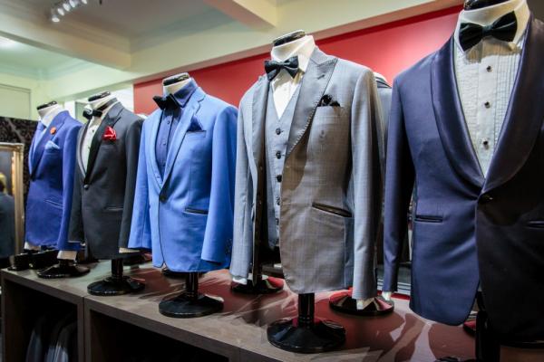 Elegant suit tailoring guide