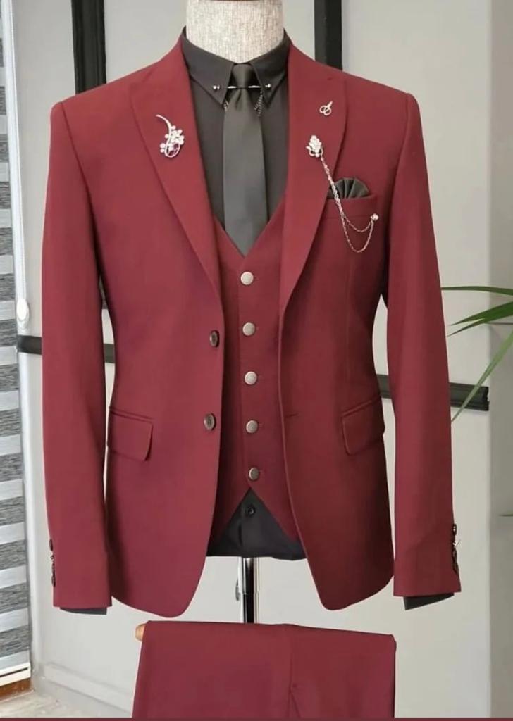 Auburn Three Piece Suit – Tailorobe